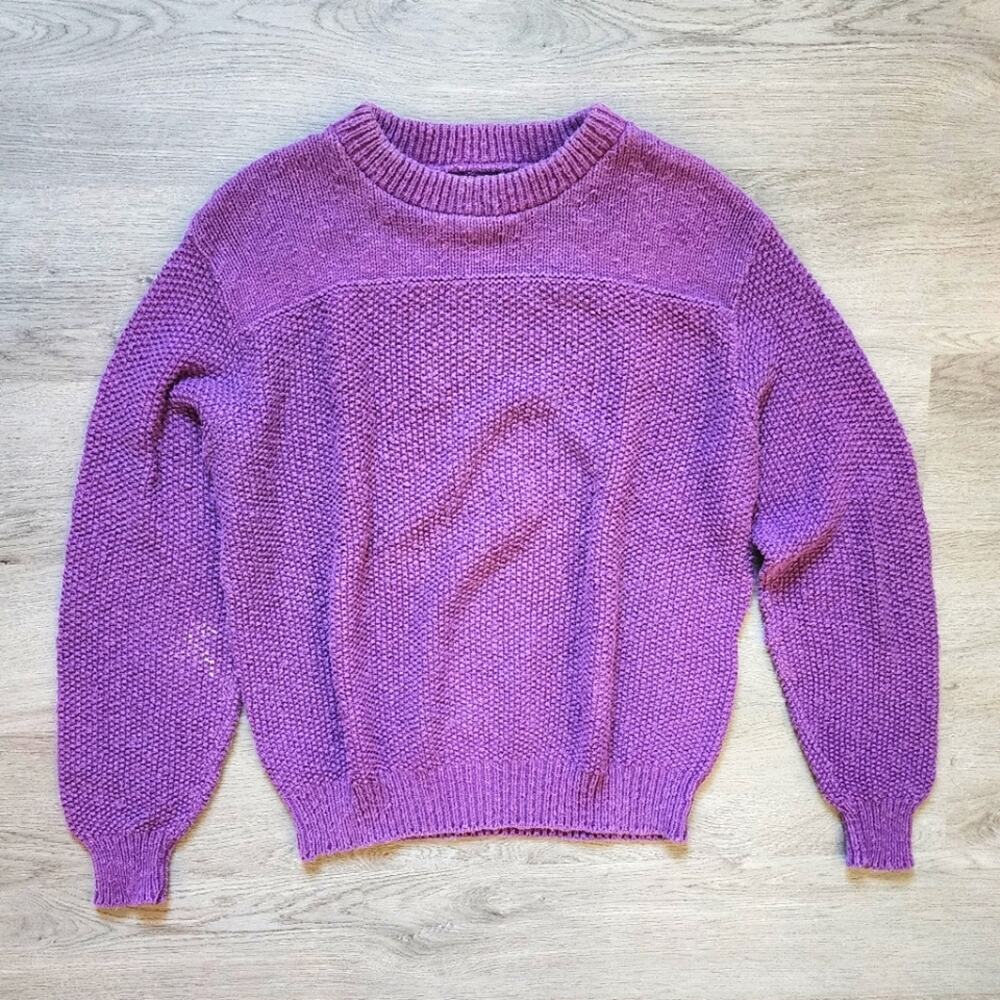 Woolrich Women's Vintage Crew Neck Long Sleeve Egg Plant Pullover Sweater Medium